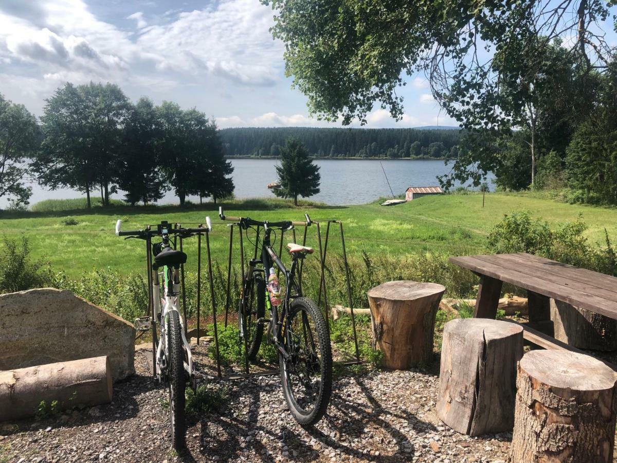 Retro Chatky Hurka Lipno Horní Planá Eksteriør bilde